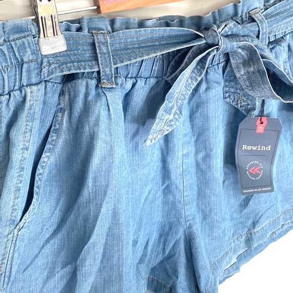 Rewind paper bag flowy tie shorts, Size XL, NWT - Picture 3 of 10